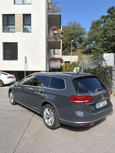 Volkswagen Passat Variant (2019) - fotka 14 z 22