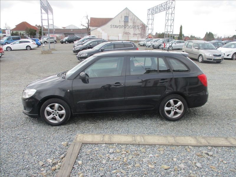 Škoda Fabia 1,2 TSI, klima, serv. kniha, - fotka 4 z 28
