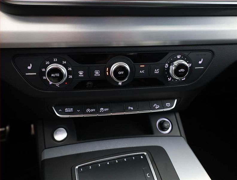 Audi Q5 (2018) S line 2.0 TDI, 4X4, Automat - fotka 10 z 18