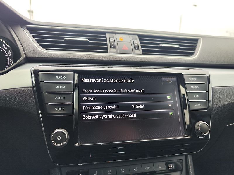 Škoda Superb 2.0 TDI/110kW Ambition Plus DS - fotka 18 z 33