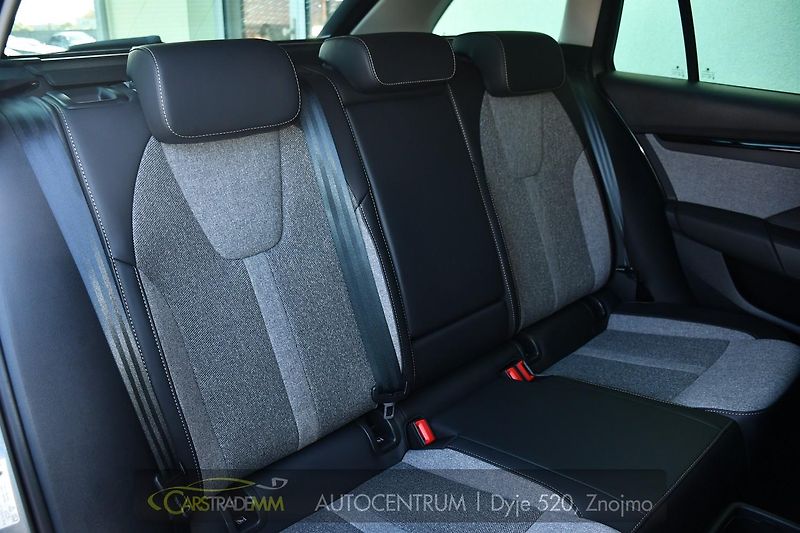 Škoda Octavia 2.0TDi Top Selection DSG ACC  - fotka 19 z 55