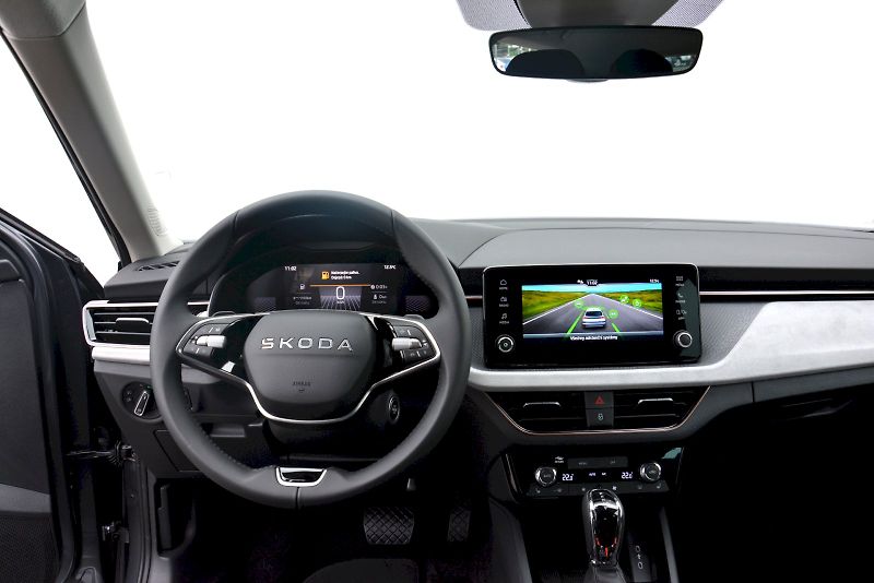Škoda Kamiq (2025) Top Selection 1,0 TSI 85 kW 7 - fotka 11 z 20