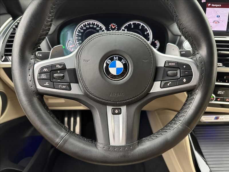 BMW X4 3,0 M40d DPH HUD 360° H/K CZ - fotka 9 z 49