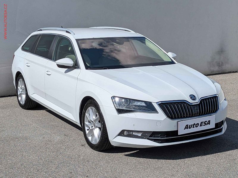 Škoda Superb (2018) 2.0 TDI 4x4, Bixen, navi - fotografie inzerátu
