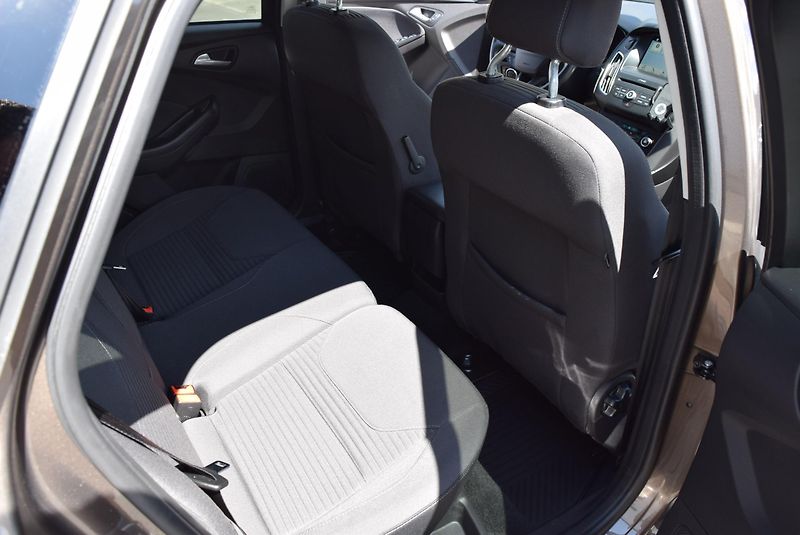 Ford Focus (2018) 2.0TDCI 110kw TITANIUM TAŽ KAM - fotka 40 z 44