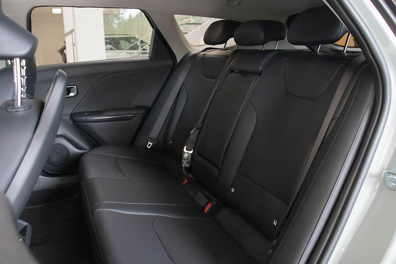 Kia K4 Sportswagon 1,6 T-GDi GPF 7DCT TOP - fotka 15 z 17
