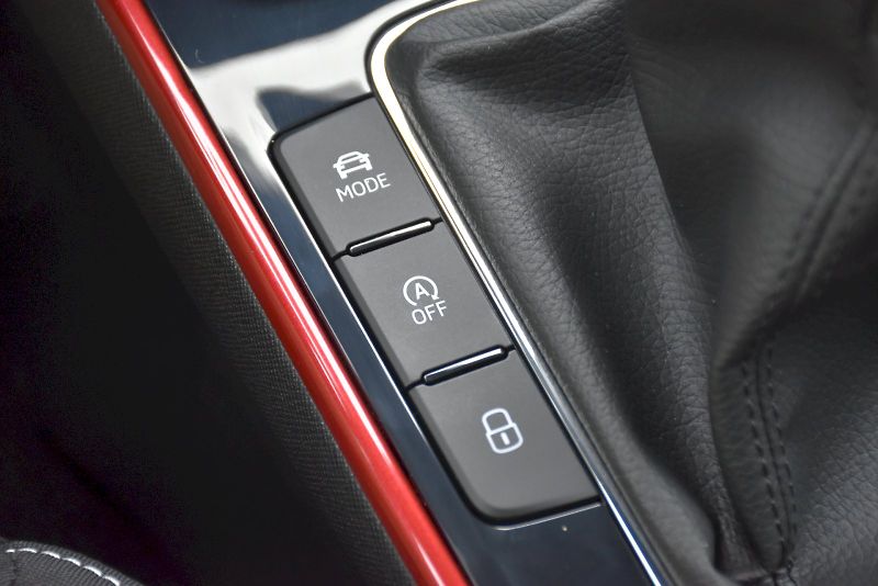 Škoda Fabia (2024) Monte Carlo 1.0 TSI 85 kW 6-st - fotka 17 z 34