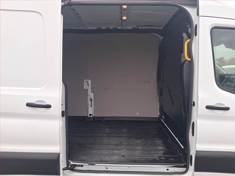 Ford Transit (2022) Trend 2.0 EcoBlue, L3H2, 1.0t - fotka 13 z 18