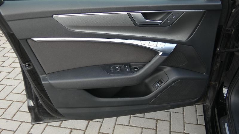 Audi A6 40 TDI quattro S tronic Avant - fotka 8 z 28