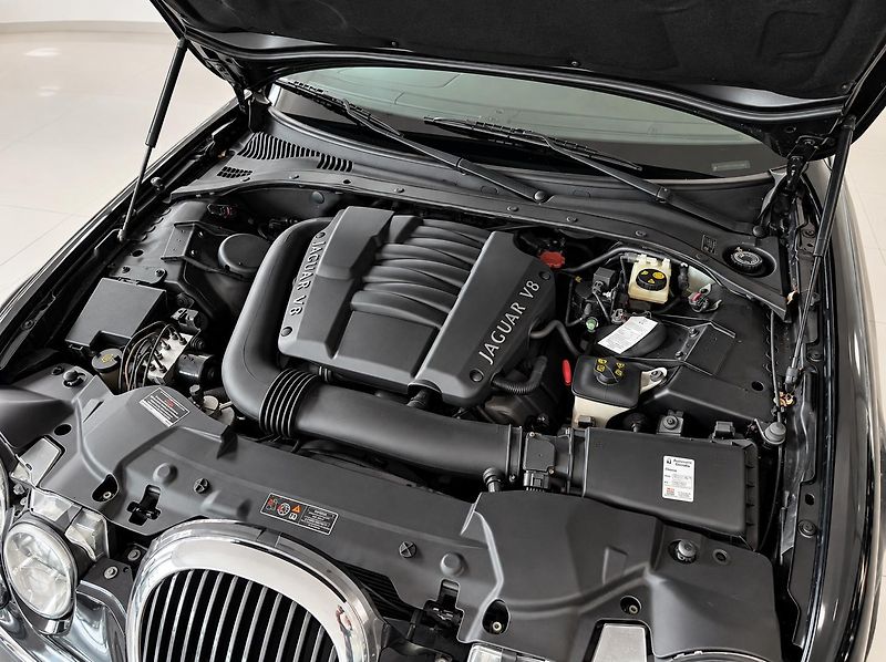 Jaguar S-Type (2001) - fotka 21 z 21