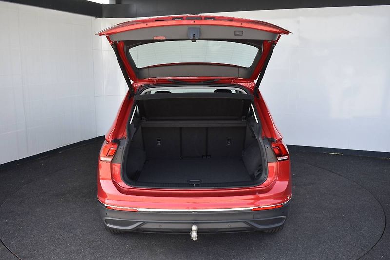 Volkswagen Tiguan (2023) 1.5TSI 110kW,tažné,manuál - fotka 10 z 26