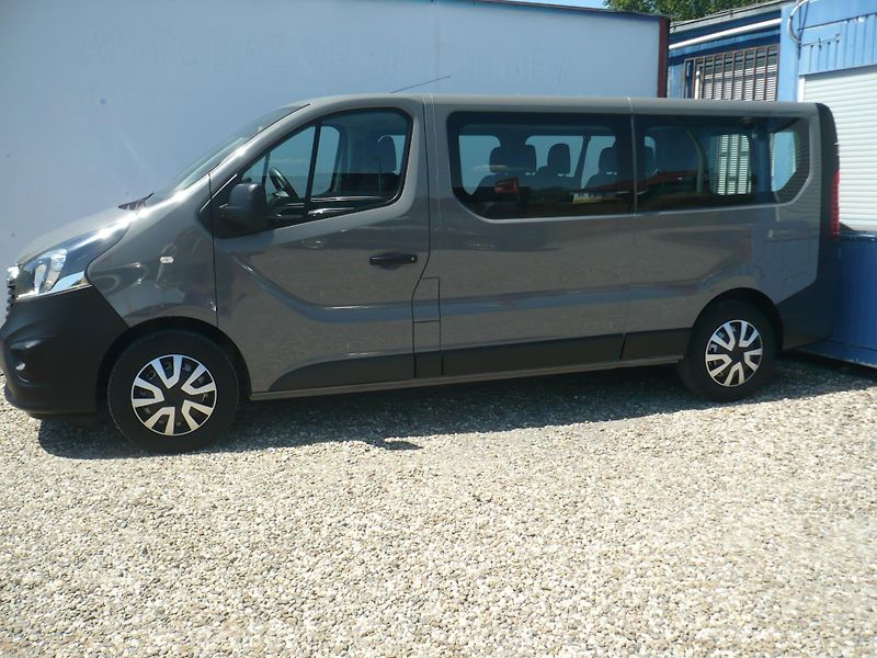 Opel Vivaro 1.6 DCI 92Kw 9Míst Long - fotka 1 z 28