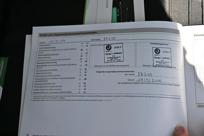 Škoda Superb 2.0TDI 103KW Ambition 9/2012 - fotka 38 z 38