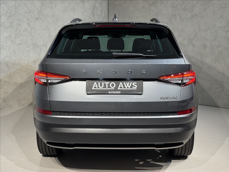 Škoda Kodiaq 1,5 TSi  DSG Clever LED Matrix - fotka 9 z 45
