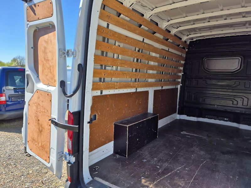 Volkswagen Crafter (2019) 2.0Tdi L2H2 - fotka 25 z 29