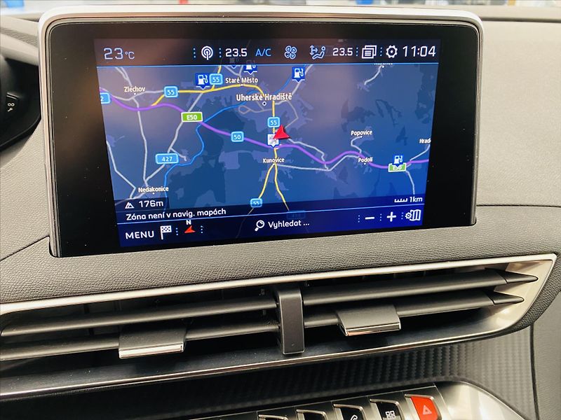 Peugeot 3008 1,2 PureTech 96kW Active - fotka 17 z 28