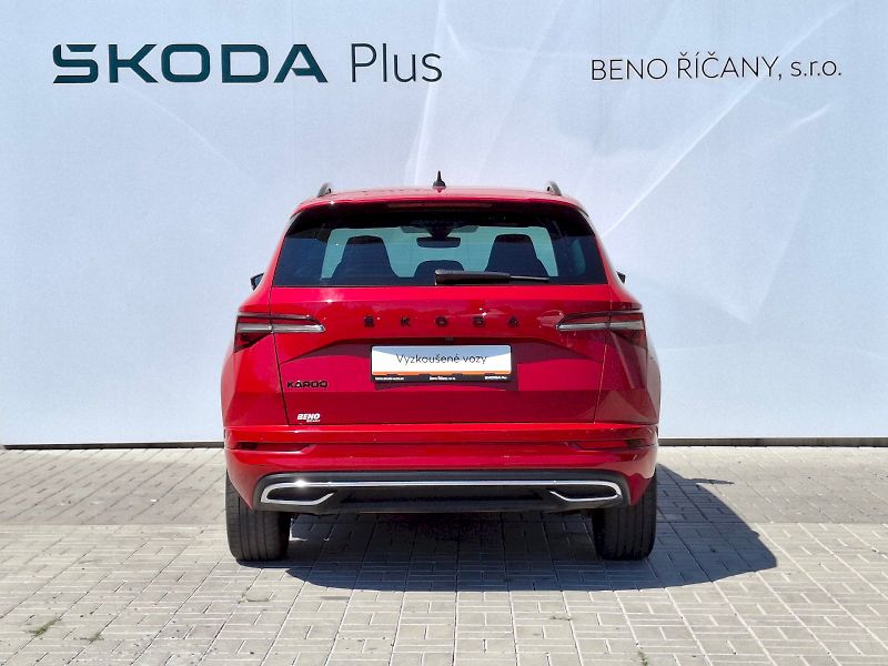 Škoda Karoq (2023) Sportline DSG 1,5TSi 110kW - fotka 12 z 35