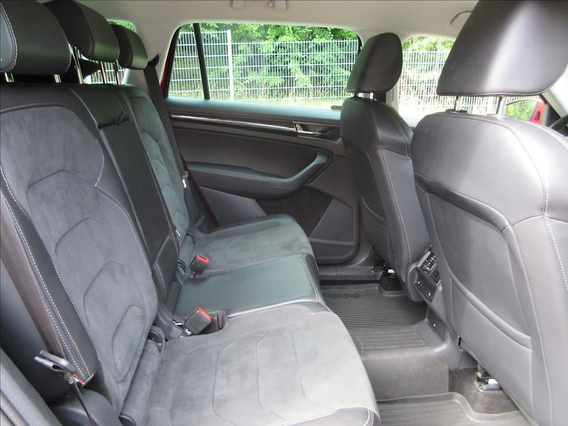 Škoda Kodiaq 2,0 TDi 140Kw, DSG, Tažné, Nov - fotka 17 z 40