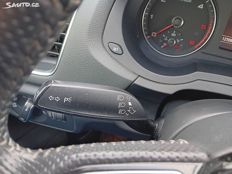 Audi Q3 2.0 TDI 130kW QUATTRO - fotka 15 z 32
