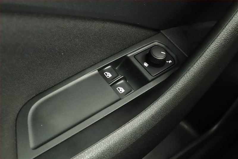 Škoda Scala (2022) Ambition 1.5 TSI, ČR,1.maj - fotka 12 z 12