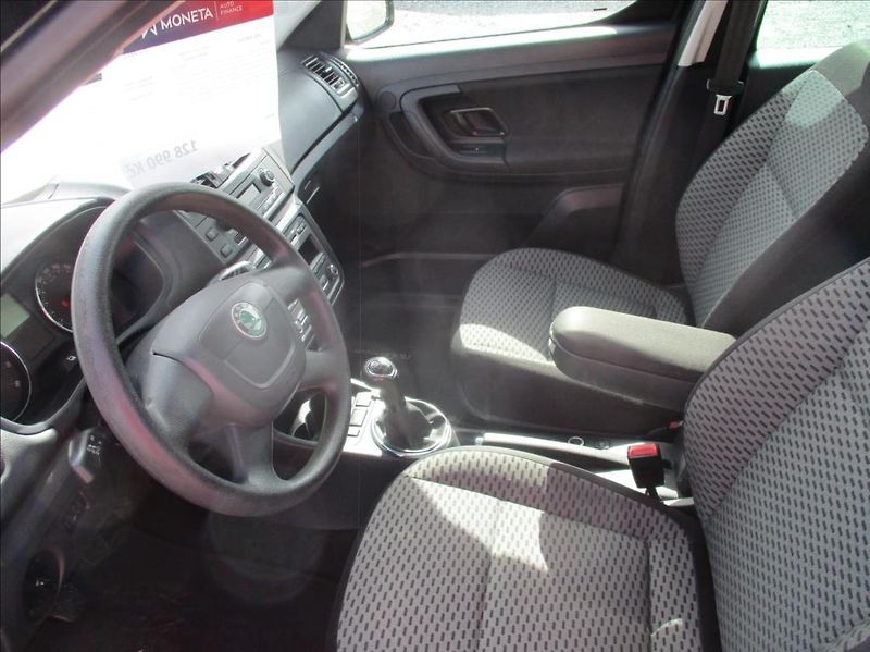 Škoda Roomster 1,2 TSi, Style, klima, servis, - fotka 14 z 27