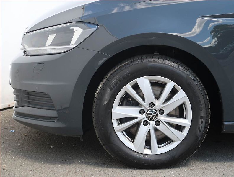 Volkswagen Touran (2020) Comfortline 2.0 TDI - fotka 15 z 21