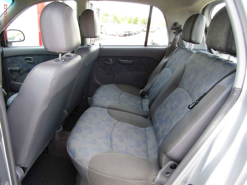Hyundai Atos (2004) 1.1i - fotka 10 z 13