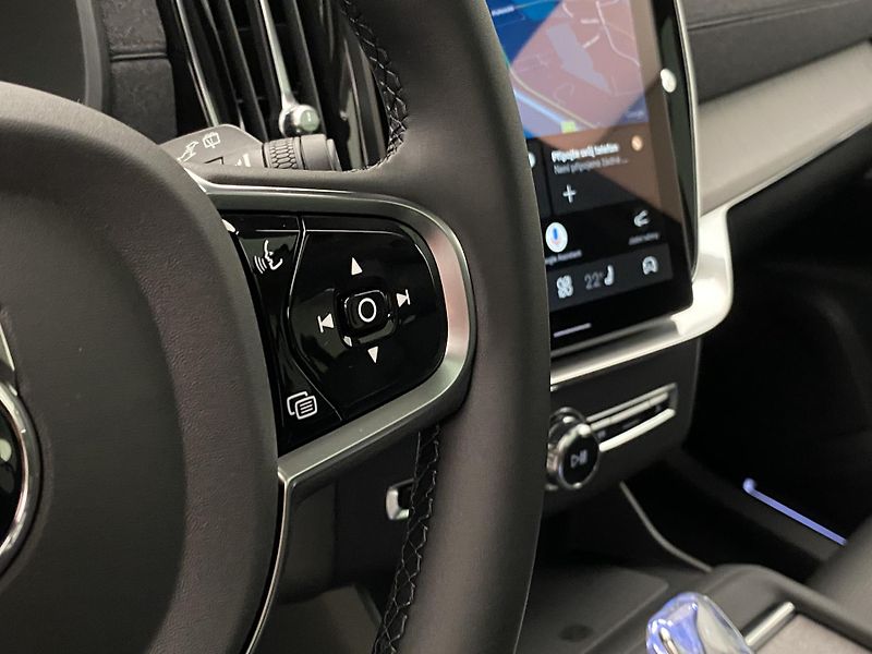 Volvo XC90 (2026) T8 AWD Plug-in DARK PLUS 7m - fotka 29 z 75