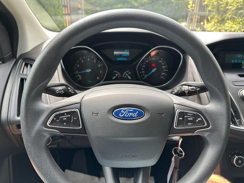 Ford Focus (2015) 1.0 EcoBoost 74kw - fotka 19 z 24