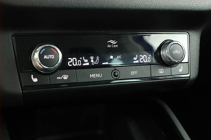 Škoda Scala (2023) Style 1.0 TSI, Automat, ČR - fotka 18 z 21