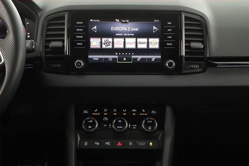 Škoda Karoq (2025) 1.5 TSI, Sportline - fotka 9 z 20