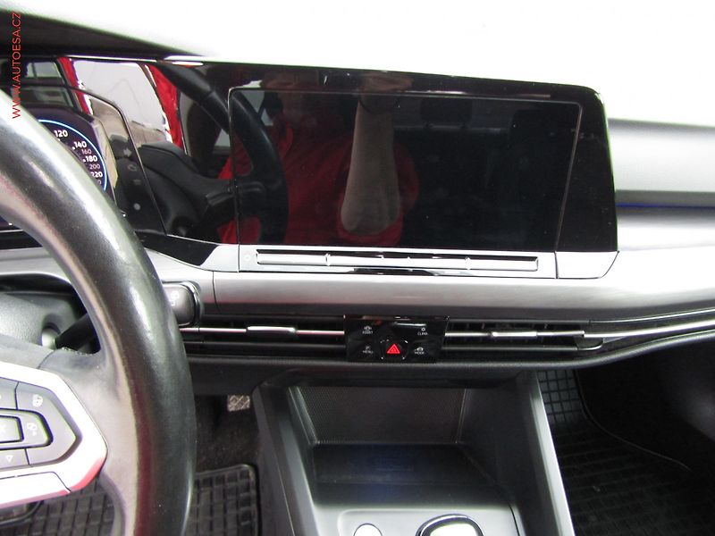 Volkswagen Golf (2020) 1.5 TSi, Style, LED, navi - fotka 15 z 22
