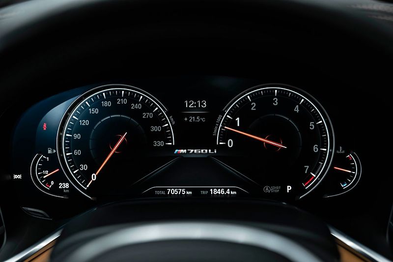 BMW Ostatní Li xDrive - fotka 6 z 32