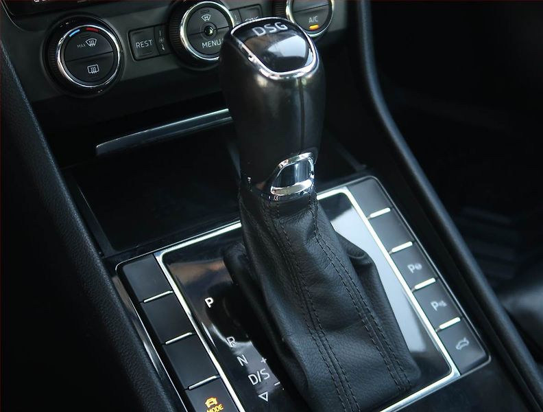 Škoda Superb (2016) Style Plus 2.0 TDI, Automat - fotka 13 z 26