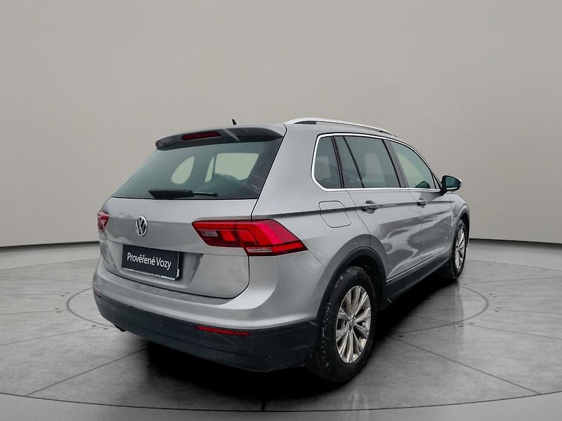 Volkswagen Tiguan Comfortline 1.5 TSi 96 kW - fotka 2 z 21