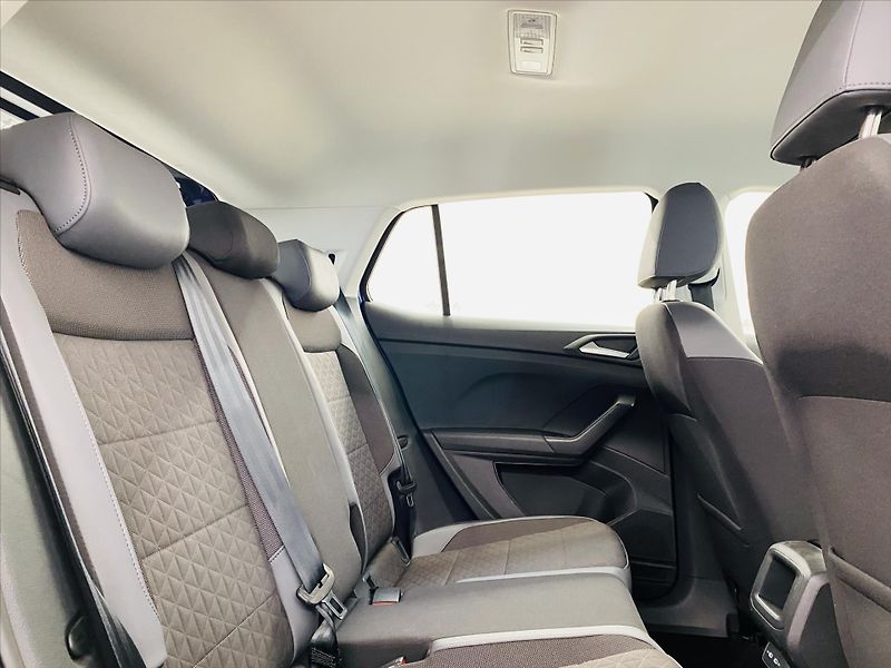Volkswagen T-Cross 1,0 TSI DSG  81kW Highline - fotka 7 z 23
