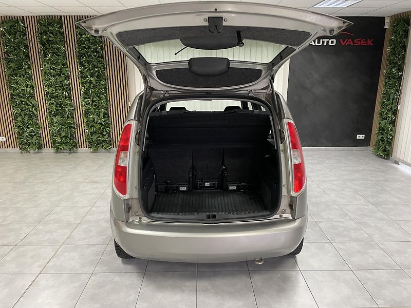 Škoda Roomster 1.2 HTp AC ČR SERVISKA - fotka 22 z 22