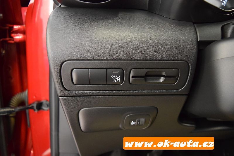 Citroën C3 Aircross 1.2 PT LED FEEL PACK 81 kW-DPH - fotka 31 z 51