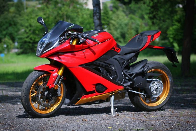 Jawa (2026) JD 750 RACING - fotka 3 z 24