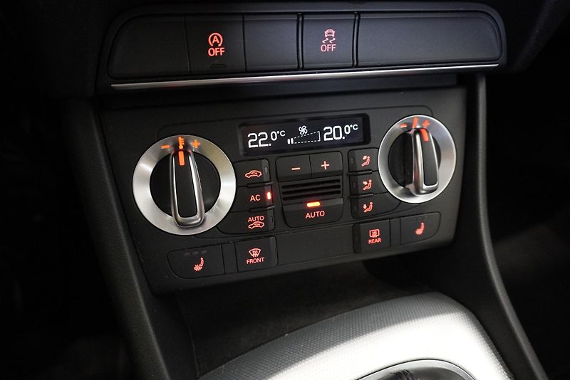 Audi Q3 2.0 TDI 130kW QUATTRO S-TRONIC - fotka 21 z 32