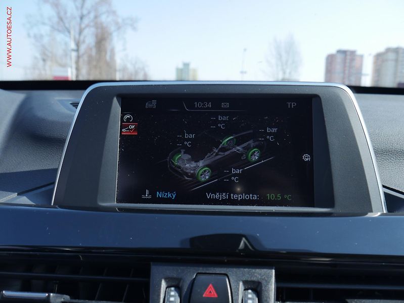 BMW X1 (2015) 2.0 d, 2.maj,ČR, X-Line, AT - fotka 15 z 26
