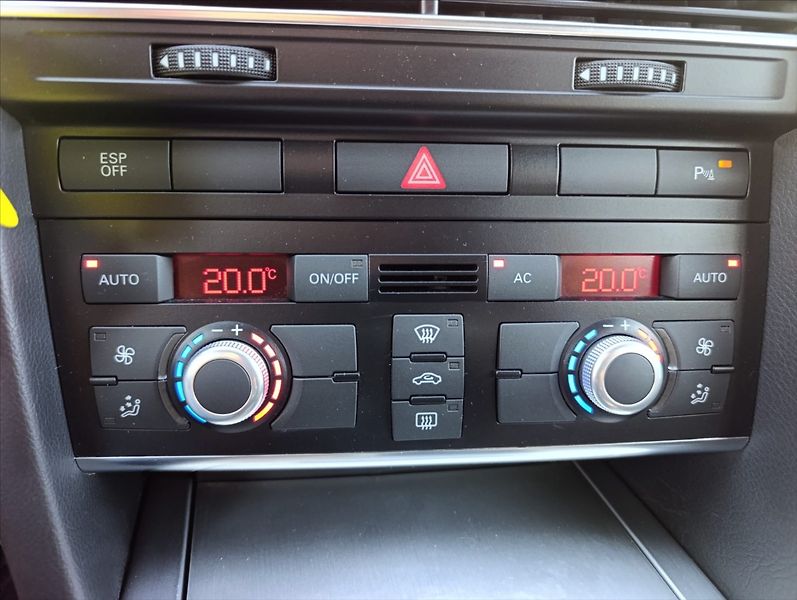 Audi A6 Avant 3,0 TDi aut.,Quattro Kůž - fotka 19 z 34