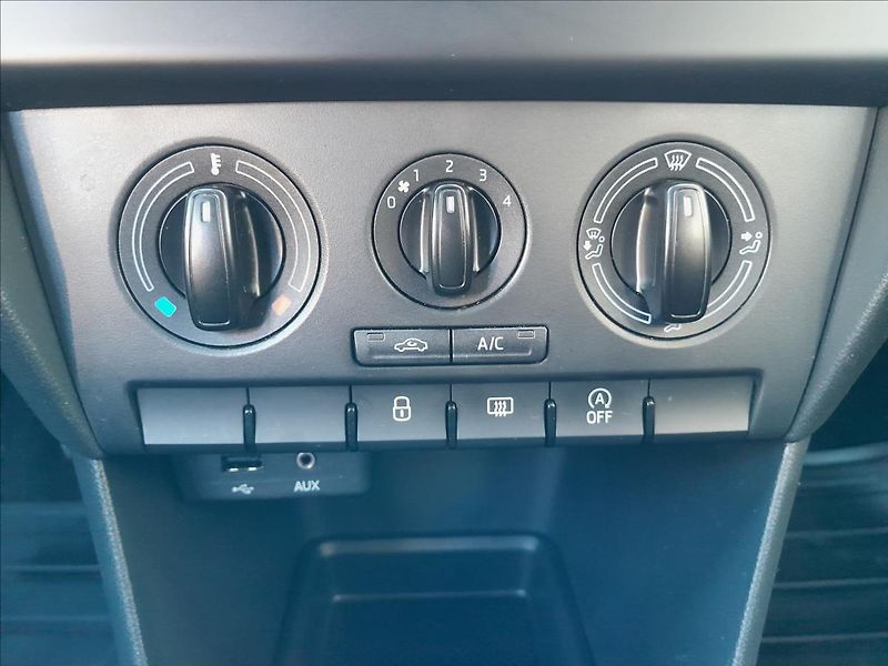 Škoda Rapid 1,2 TSI 66kW - fotka 35 z 51