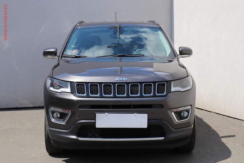 Jeep Compass (2021) 1.3T, Limited, AT, kamera, TZ - fotka 2 z 3