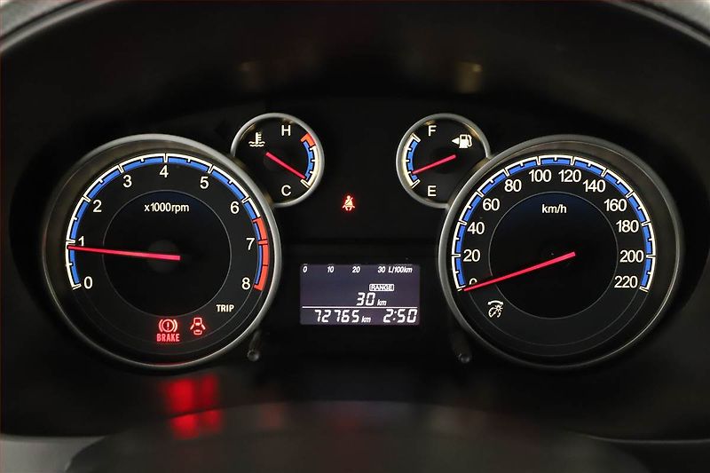 Suzuki SX4 (2014) 1.6 VVT - fotka 9 z 12
