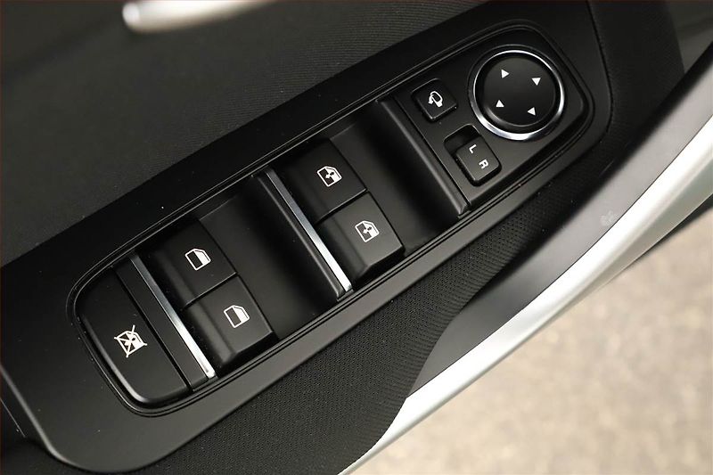 Kia Ceed (2025) 1.5 T-GDI, TOP, DPH, AUTOMAT - fotka 9 z 20