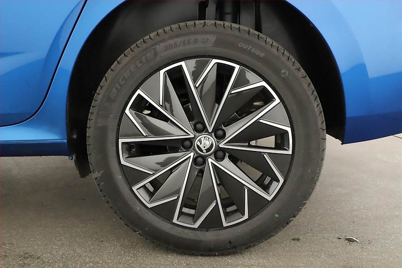Škoda Kamiq (2025) 1.0 TSI - fotka 21 z 21