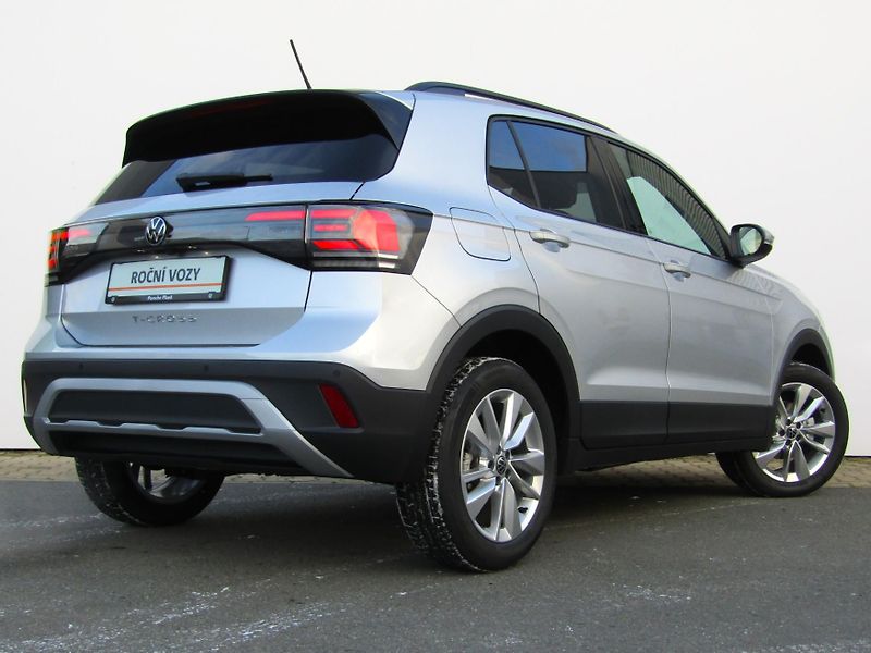 Volkswagen T-Cross People 1.0 TSI 85 kW 7DSG - fotka 10 z 30