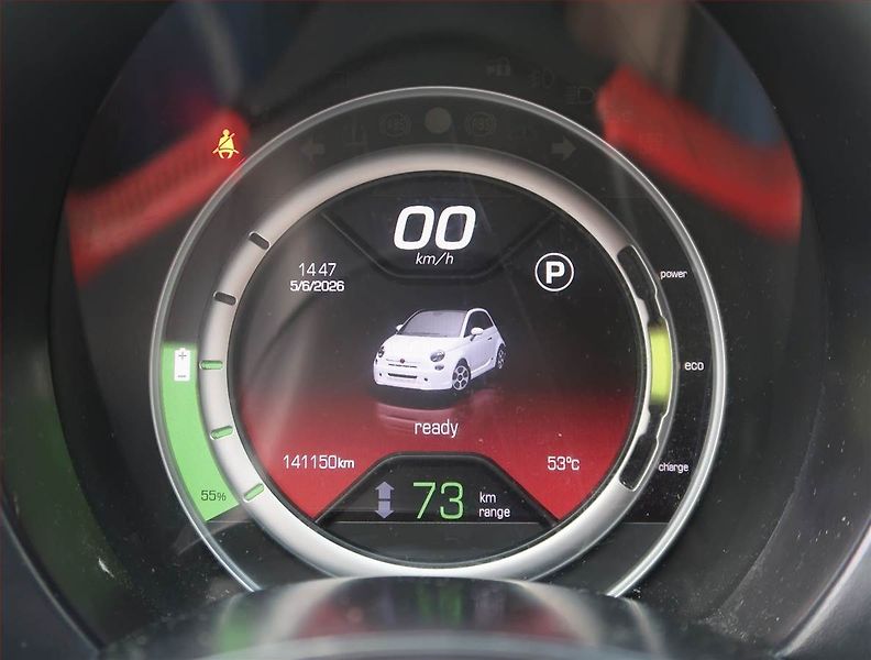 Fiat 500e (2014) 24 kWh, Automat, Tempomat - fotka 10 z 14
