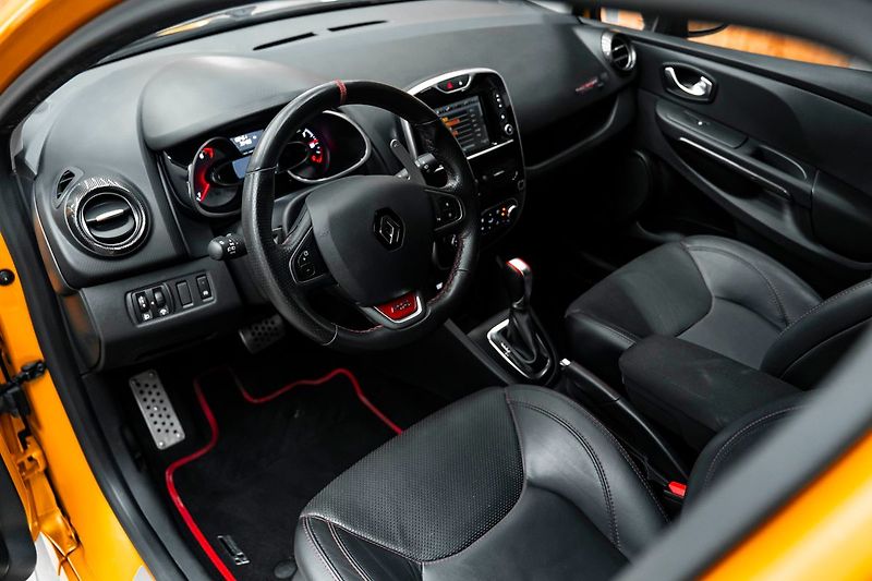 Renault Clio RS Trophy - fotka 6 z 27